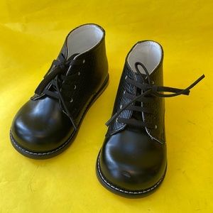 Black Josmo Walker all leather lace up booties